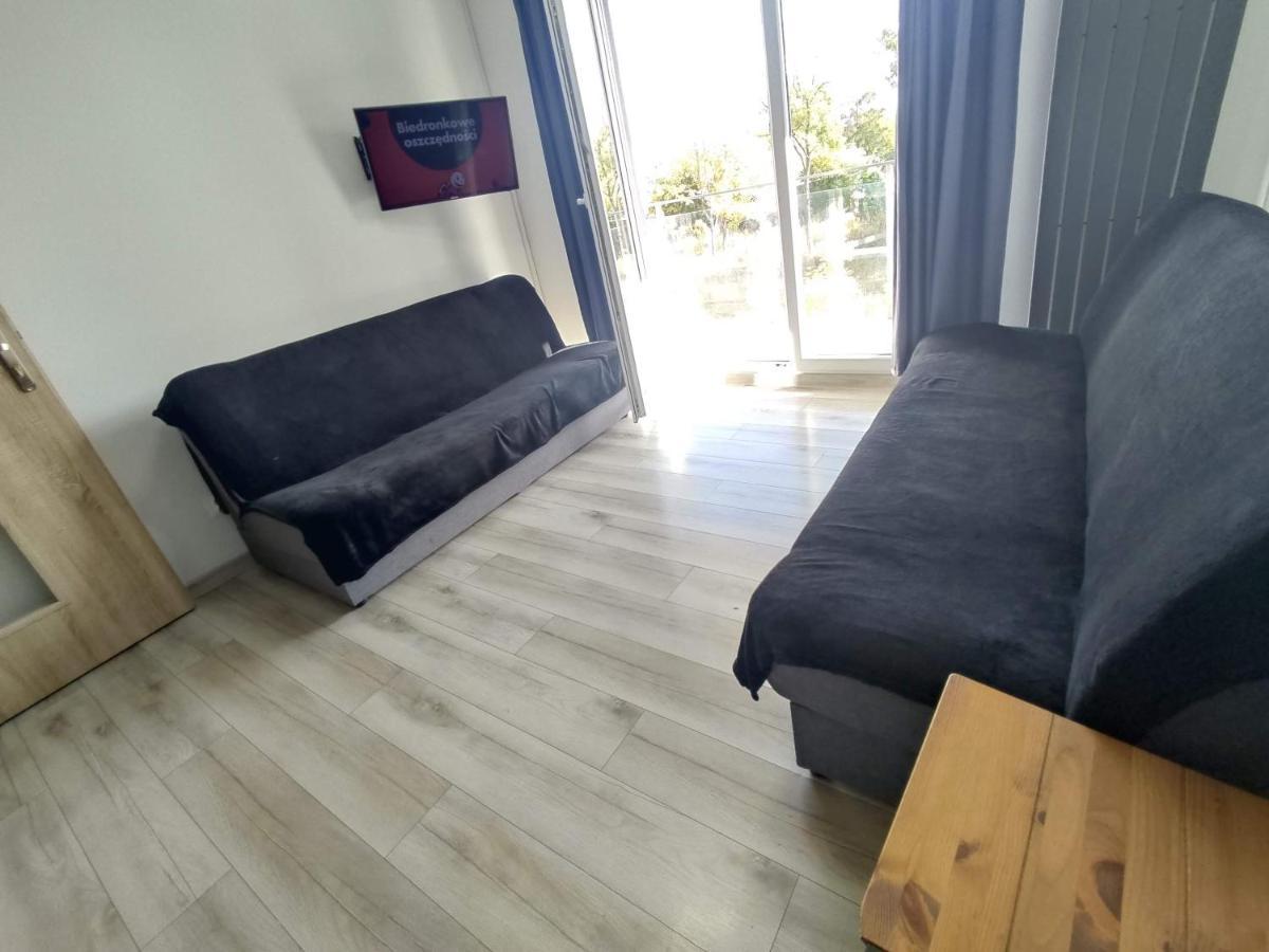 1110 Smialego 39 - Tanie Pokoje W Apartamencie - Samodzielne Zameldowanie - Self Check In Poznan Bagian luar foto