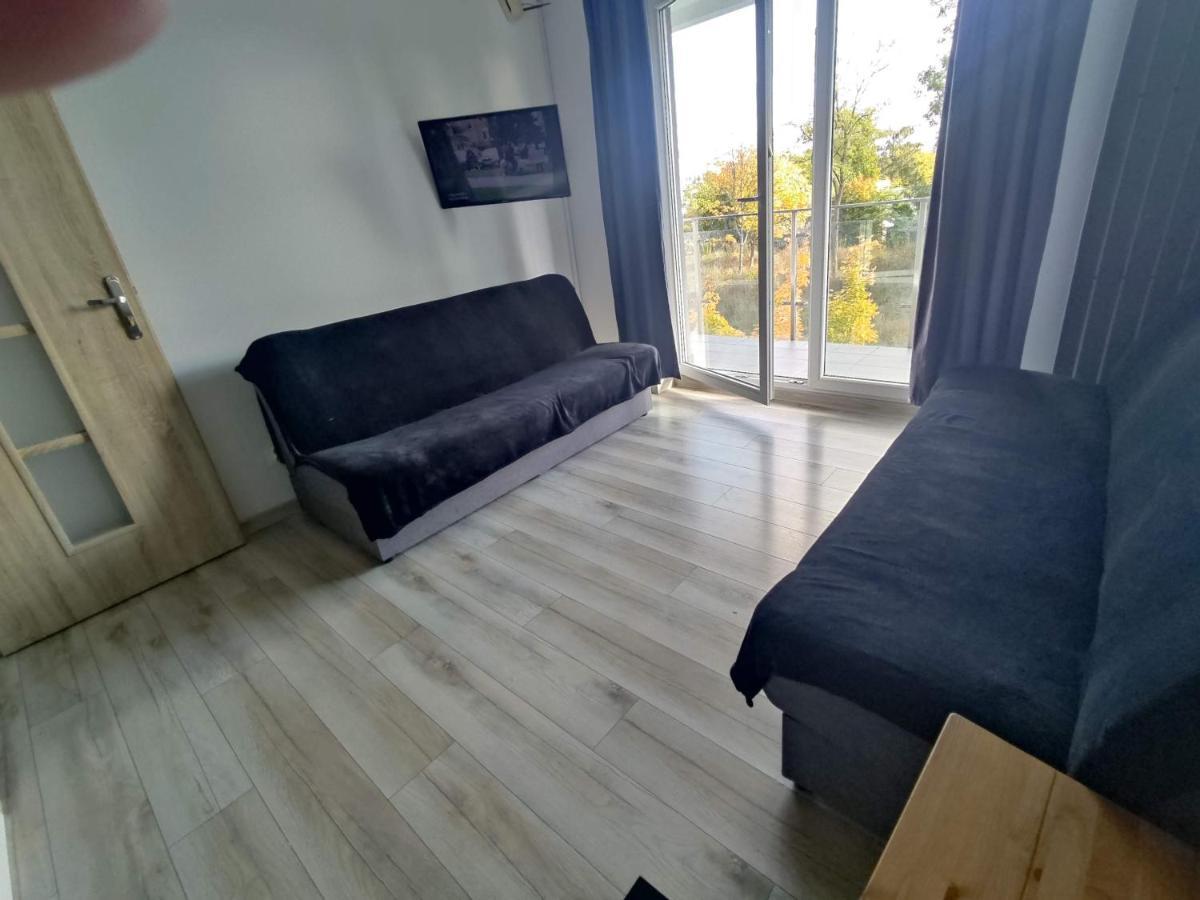 1110 Smialego 39 - Tanie Pokoje W Apartamencie - Samodzielne Zameldowanie - Self Check In Poznan Bagian luar foto